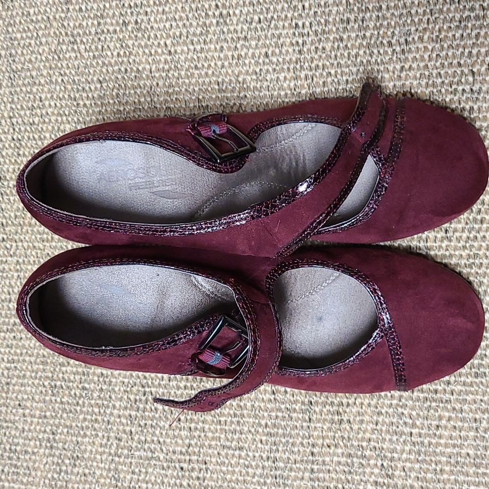 Aerosoles Burgundy Mary Jane Pumps